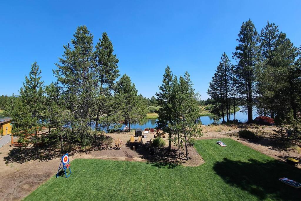 Beautiful Riverfront Near Mt Bachelor With Hot Tub Бенд Екстер'єр фото